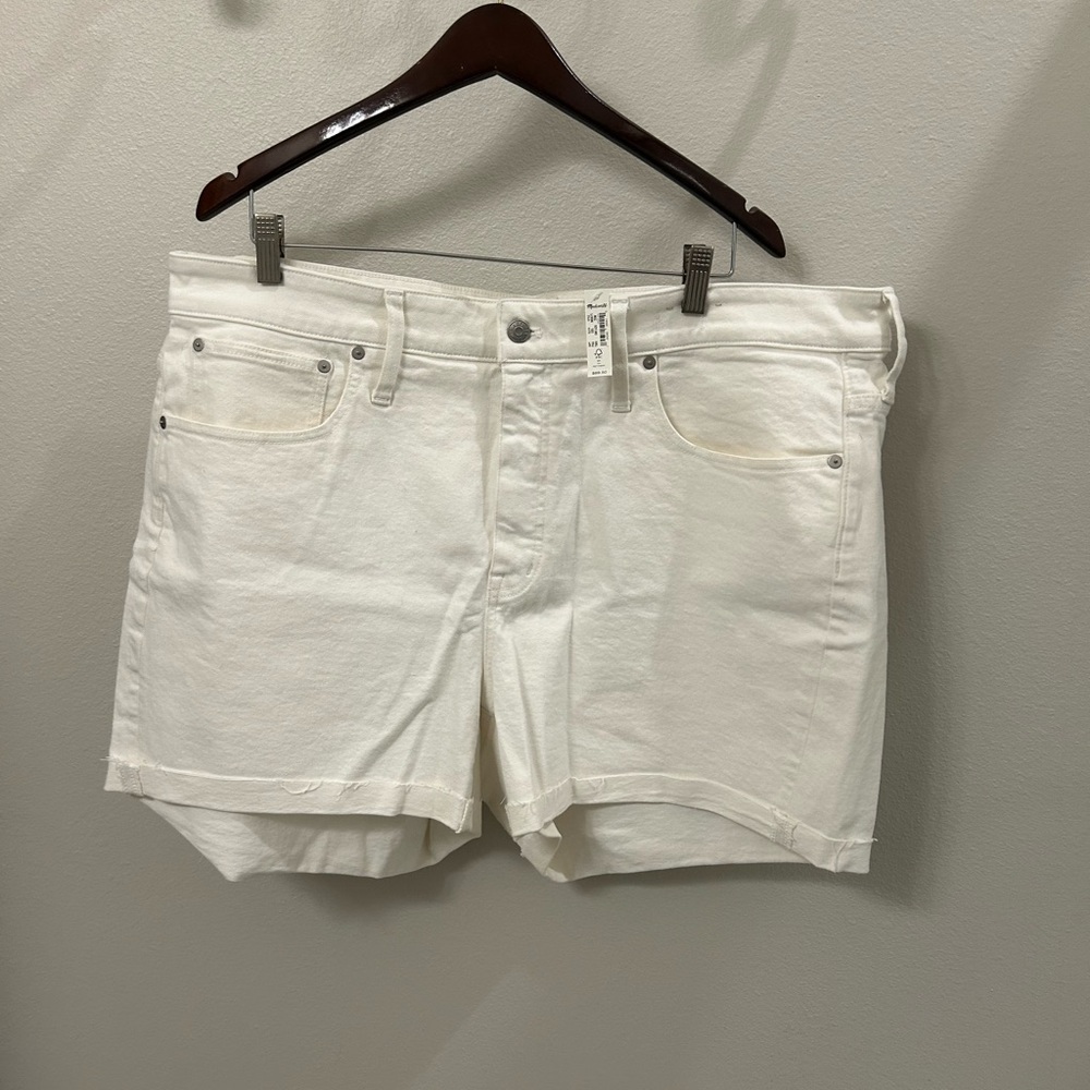Madewell Women's Cream Jean Shorts